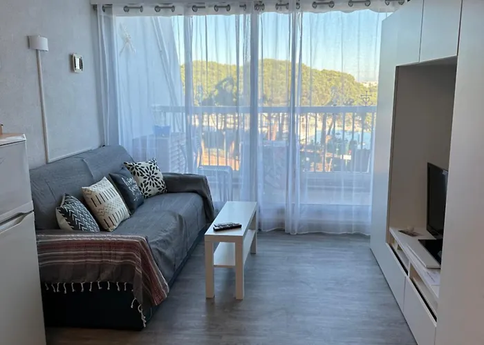 Studio Vue Port, Parking Prive, Terrasse, Clim